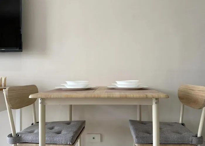 Apartment New Cozy Studio, Walk To Sm Jmall, Pool, Wifi *